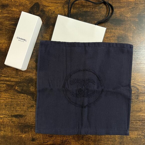 CHANEL Beauty Face Hand Wash Cloth Towel in Navy Blue - Picture 1 of 4